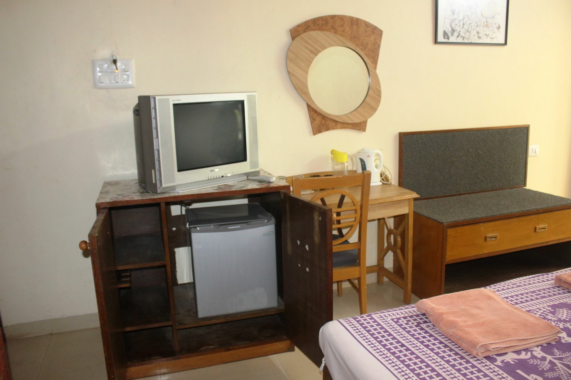 Mama Mids Home Morjim Exterior foto